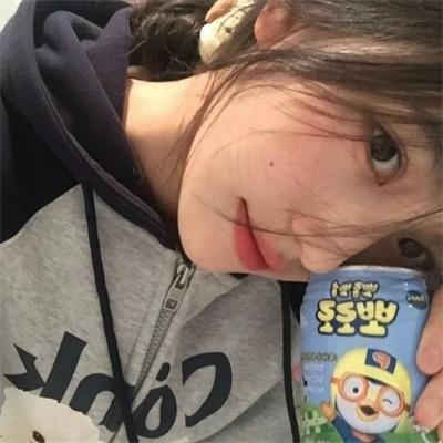 隔壁的吸血鬼美眉